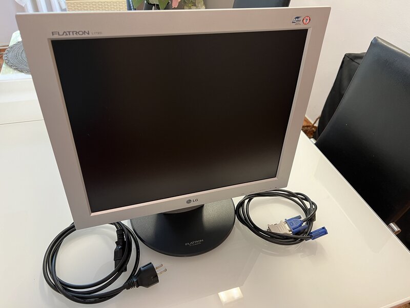Monitor LG Flatron 17